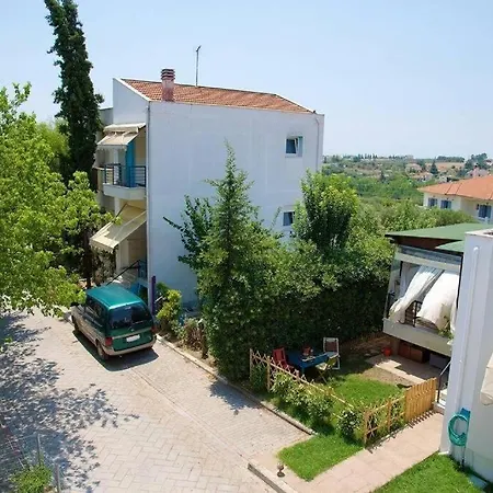 Spacious And Cozy Maisonette In Epanomi *